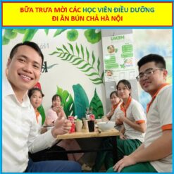 Ăn trưa cũng các học viên Điều Dưỡng