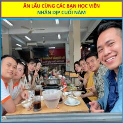 Liên hoan cuối năm cùng các bạn học viên